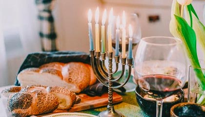 九游娱乐网页版-社交媒体热议：谁是本赛季最耀眼的车手？